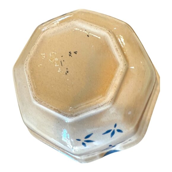 Stoneware Pottery Bowl Serving Dish Cream/Blue inside Blue Flowers Cottage Core - Picture 8 of 10